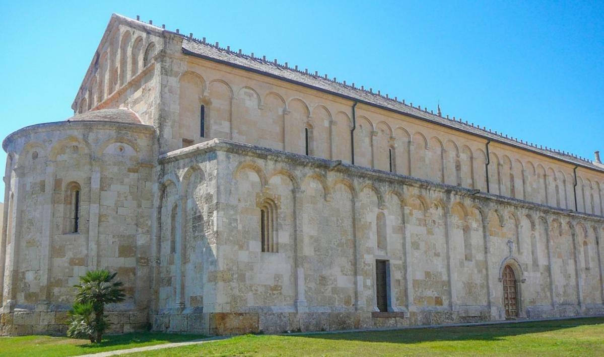 Basilica San Gavino Otel Porto Torres Dış mekan fotoğraf